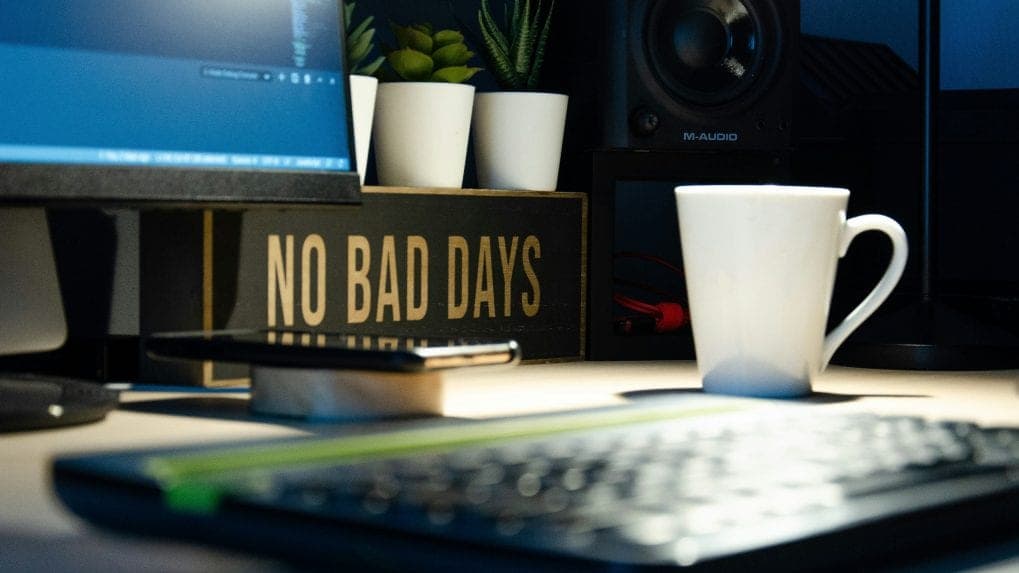Survive Layoffs & Love Your Job: 6 Game-Changing Strategies When You Can't Quit